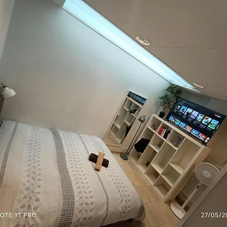 Center Ground Floor Apartment *